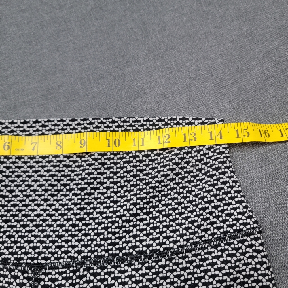 LULULEMON HIGH RISE ALIGN CROPPED LEGGINGS, SIZE 10 - Picture 8 of 8